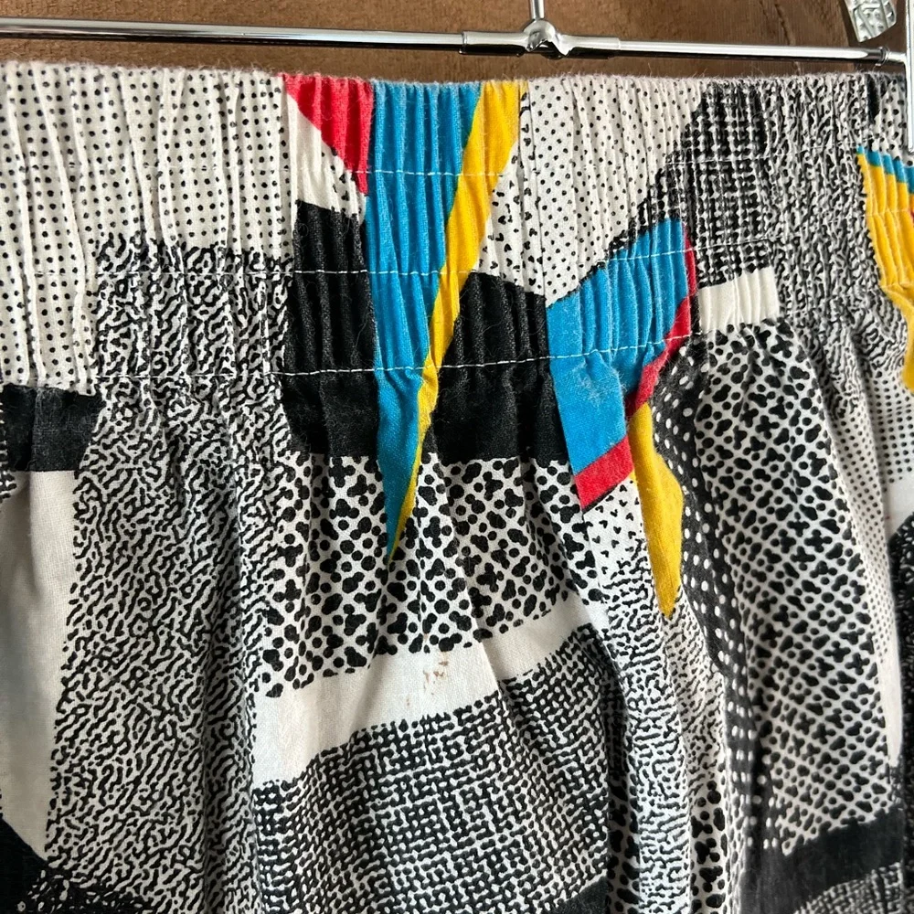 Vintage Kids 80s JK Ltd Abstract Print High Waisted Cotton Shorts - Picture 6 of 9